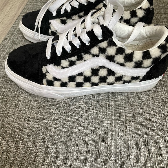 Worn once. Like new! Vans Old Skool "Sherpa Checkerboard" sneakers - Picture 4 of 7
